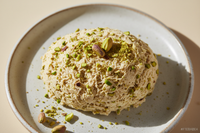 Halawa con Pistacho F1EBE4 background colour 